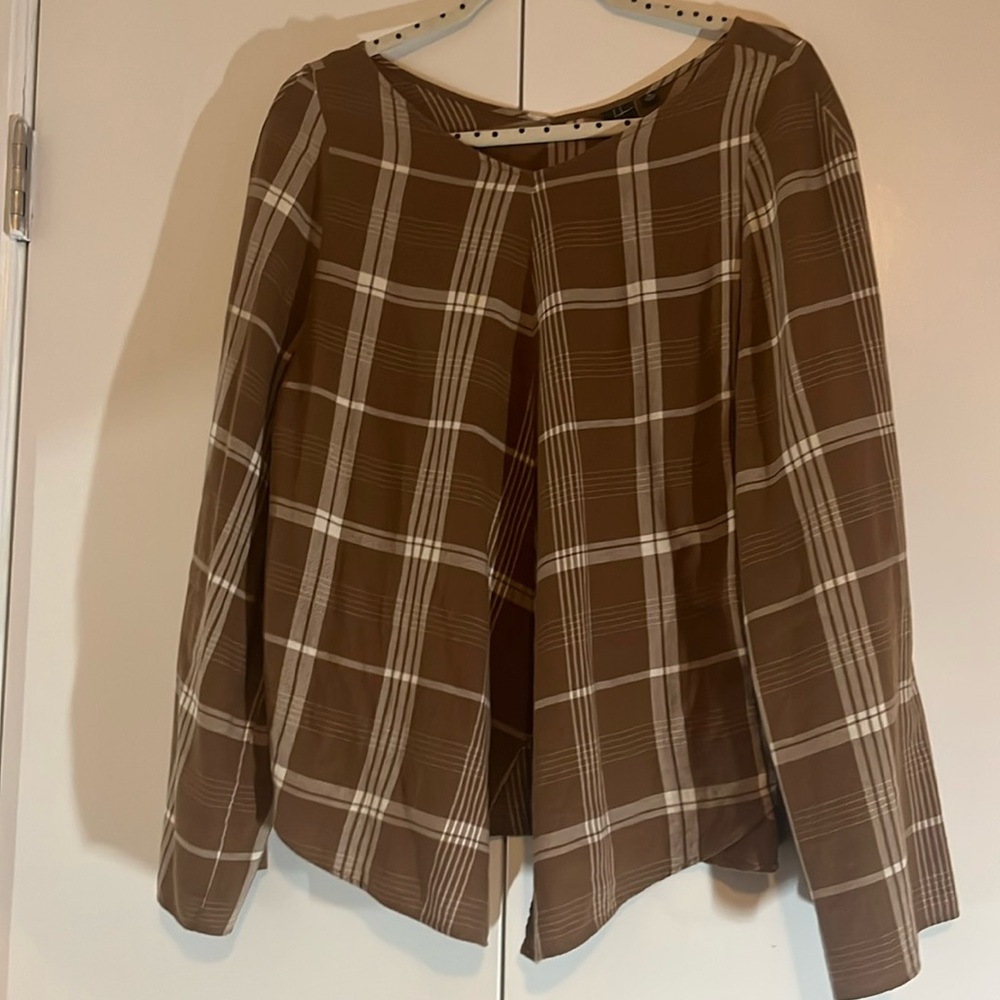 Uniqlo Graphic Long Sleeve Top